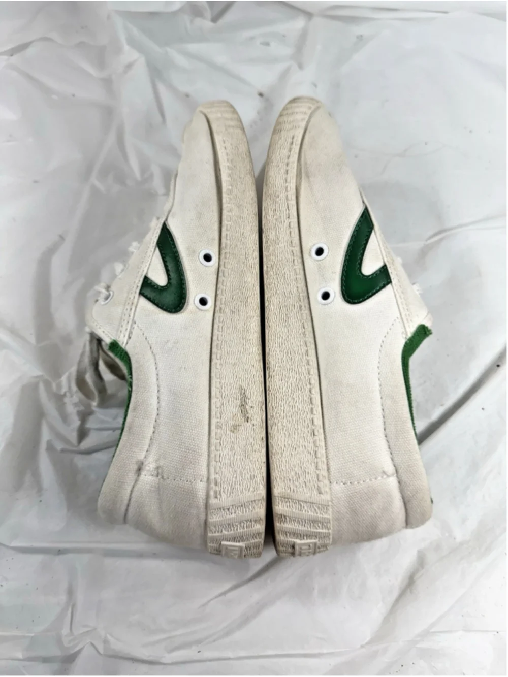 Tretorn Women's Nylite Canvas White and Green Sneakers Size 8.5